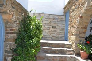 Ioanna Studios Tinos Greece