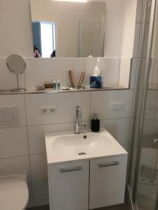 Apartment 6, OG 3