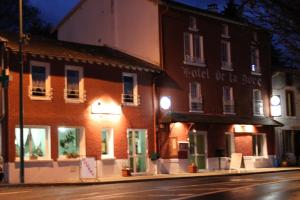Hotels Logis Hotel Restaurant de la Dore : photos des chambres