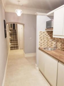 Elegantly Restored Suite in Historic Limerick