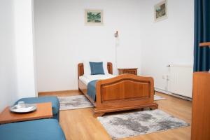 Single Room with Bathroom room in Motel Via Targu Mures