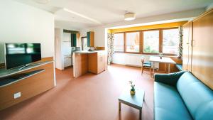 One-Bedroom Apartment room in Karglhof Villa
