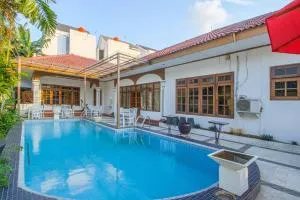 Tobana Pejaten House - 茂物