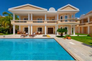The Painters Luxurious villa