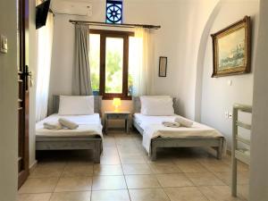 Pallada Rooms Tinos Greece