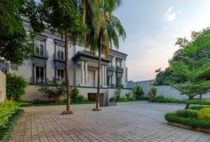 Home 899 Patal Senayan