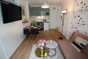 HolidaysInParis - Republique