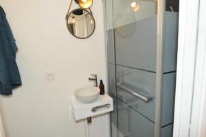 Appartements Le petit Leonard, hyper centre Honfleur : photos des chambres