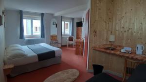 Hotels Hotel De La Route Verte : photos des chambres