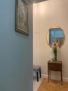 Apartament Pod Sowami Warszawa Ul Okrzei