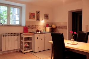 Nattache Studio Apartment Basment