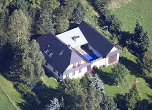 Chalupa pod strání - Polička