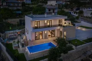 Villa La Familia - Klis Kosa