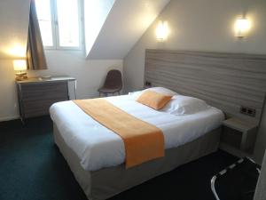 Hotels Cit'Hotel Ker Izel : Chambre Double