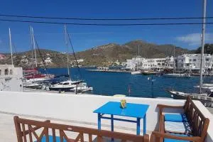 Yacht Front Studio - No 4 - Tzamaria