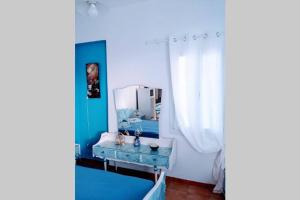 Yacht Front Studio - No 4