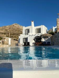 C.L.S Cavo Delos,Private Pool