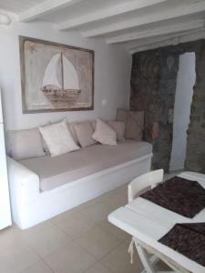 PEQUEÑA CASA CERCA DE MIKONOS CIUDAD