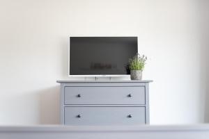 KELLER APARTMENT l 10H