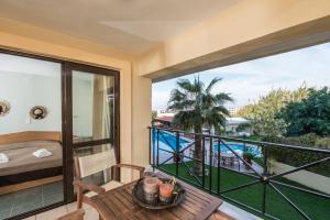 Mirtilos Studios & Apartments