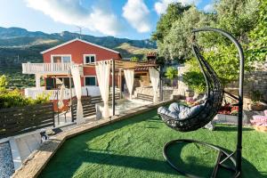 Holiday house with jacuzzi