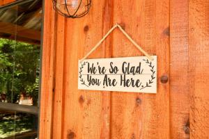 Holiday Home room in God's Country Cabins - Mercy