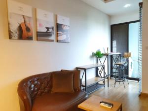 Modern loft room& Rooftop pool at Nimman 603NM