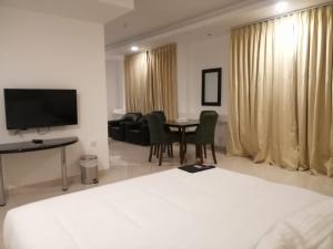Parkside Plaza Muscat