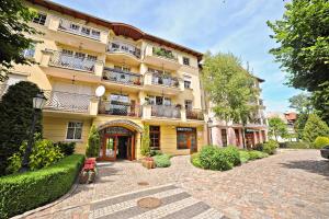 Grand Apartments - Patio Mare Apartments