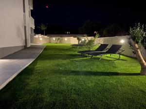 Pool Apartments & Rooms Mare