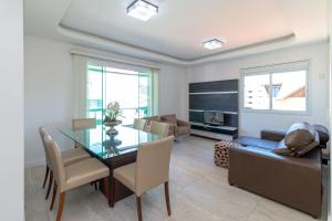 Aluguel Apartamento 2 quartos vista mar BombasSC