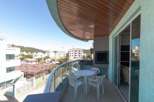 Aluguel Apartamento 2 quartos vista mar BombasSC