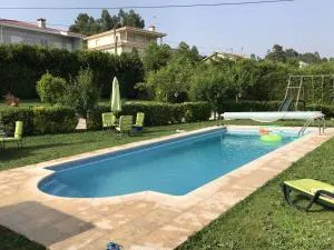 Paradisiacal Villa in Lousada with Private Pool - Travanca