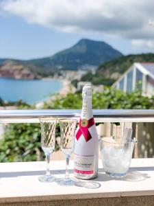 Apartments Moracanin