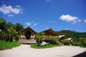 Can Bora Lodges - Las Serras