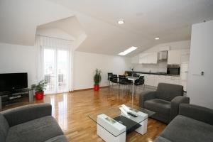 Apartments Little Paradise