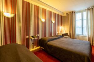 Hotels Hotel - Restaurant Saint Jacques : photos des chambres