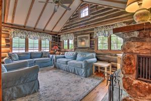 Waterfront Lake George Cabin Walk to Water