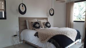 VILLA Provençale Contemporaine VUE MER & PISCINE CHAUFFEE 3 Chambres en-suite