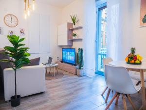 Chiaia Premium Flat, Naples Center, Near Seaside