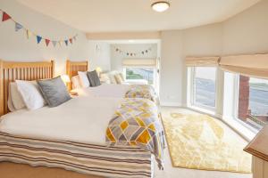 Host & Stay - Sunset View