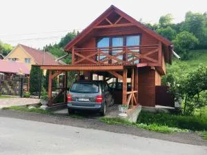 У Люби - 沃洛韦齐