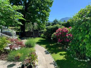 Vila Lesce with heated outdoor pool