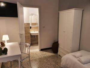 Camera Singola con Bagno Privato