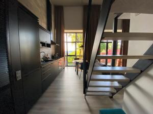 G - Owl Jazz -Modern loft type apartment 18 with big roof terrace and free private parking