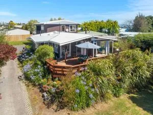 Wharewaka Hideaway - Wharewaka Holiday Home - Waitahanui