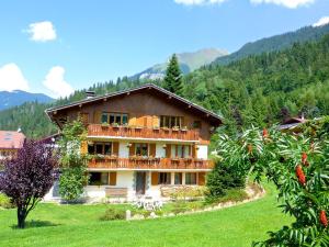 Appartement de 2 chambres avec jardin amenage et wifi a Les Contamines Montjoie a 2 km des pistes