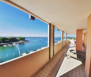 Two-Bedroom Apartment with Lagoon Front View room in Aparthotel Capitol