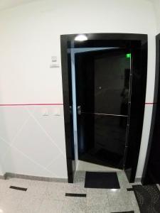 Theos atelier SELF CHECK IN APARTMENT w Free Private Parking