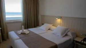 Apartamentos Turisticos Flamero - 埃尔罗西奥